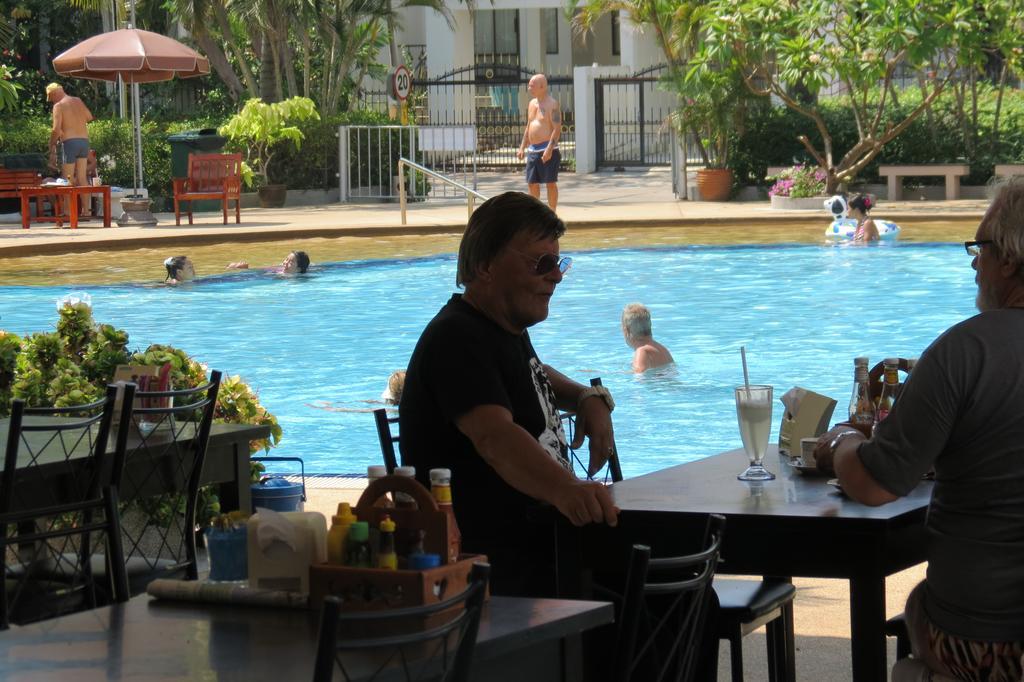 View Talay 1B Holidays Pattaya Dış mekan fotoğraf